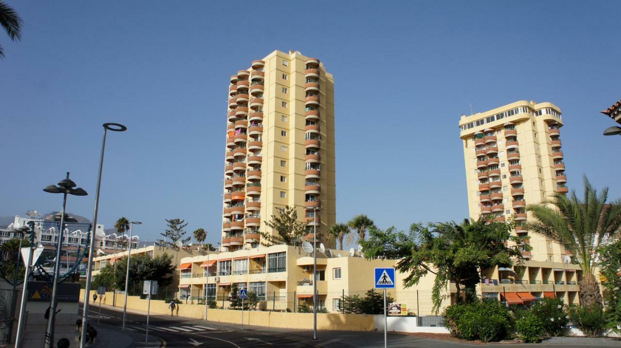 Апартаменты Las Torres Del Sol Los Cristianos Лос Кристианос Экстерьер фото